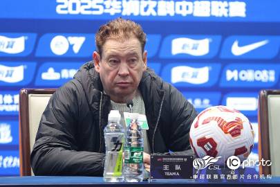 斯盧茨基：今天的丟球主要來源于個人失誤 后續提升防守端的表現